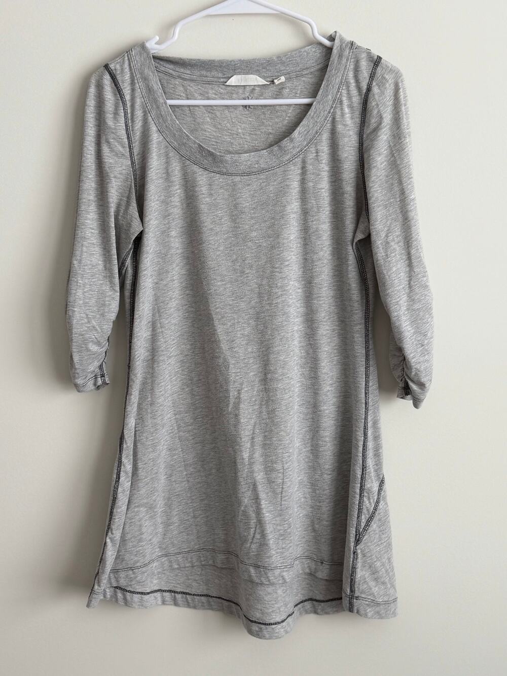 Athleta Shiva Tee Gray Heather Women’s Small Short Sleeve Active Top